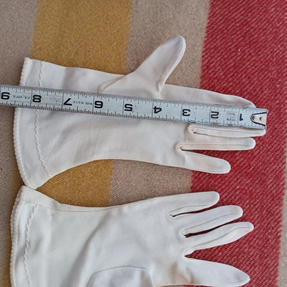 Vintage White CLoth 1960's Studded Gloves With Rivet Detail Womens Size 6.5